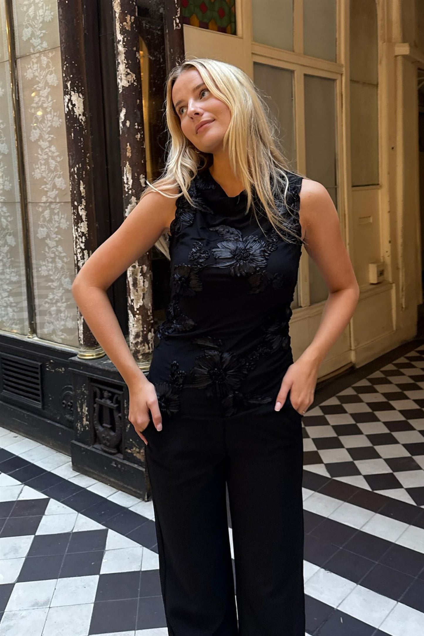 Mira Mesh Top Black Flower