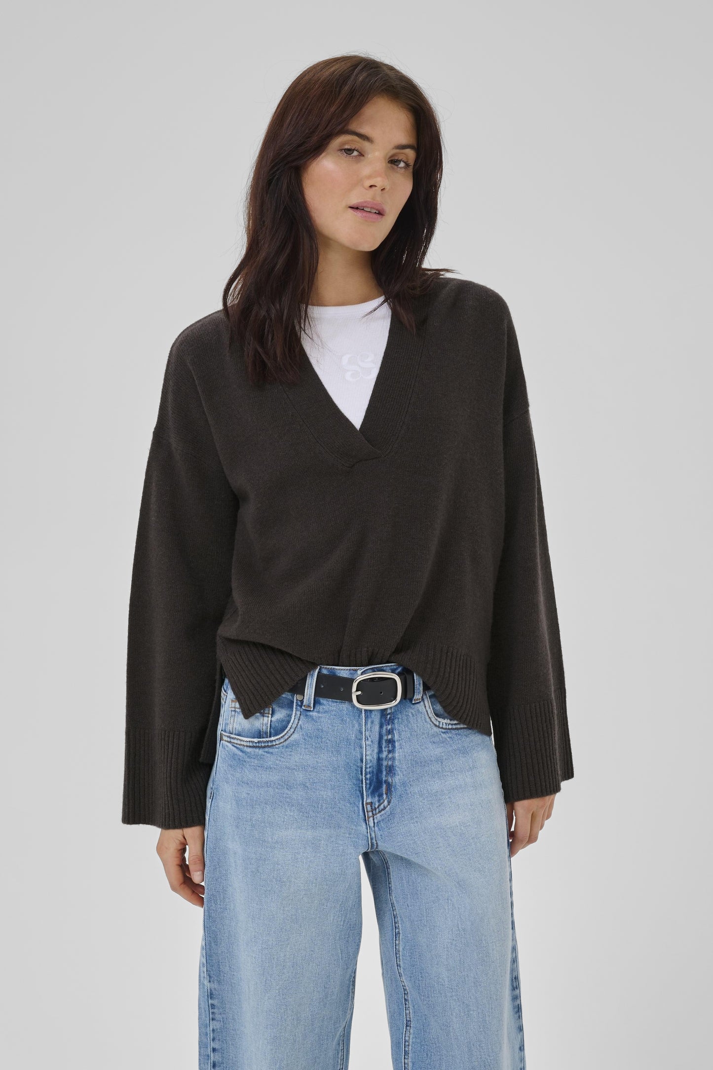 Huix V-Neck Pullover Espresso