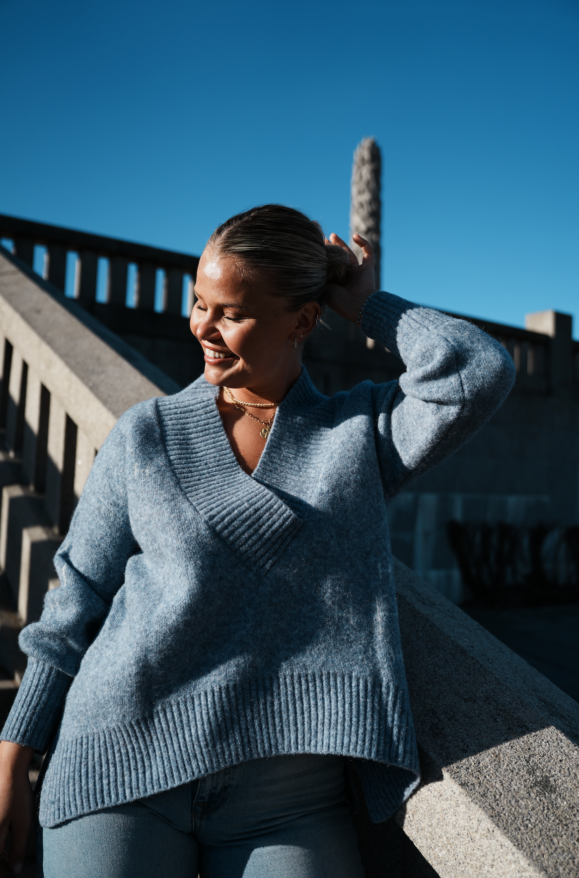 Fam V-neck sweater Faded Denim