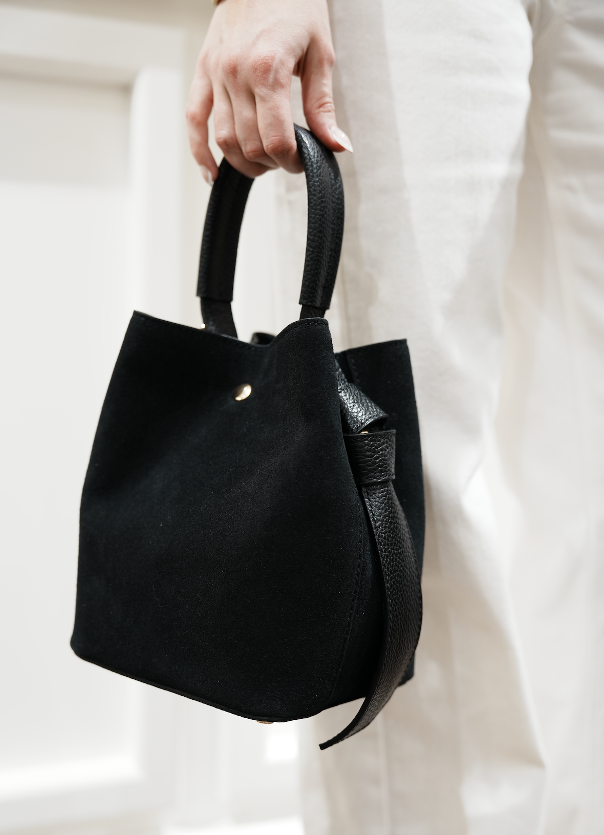 Bucket Bag Semsket Black