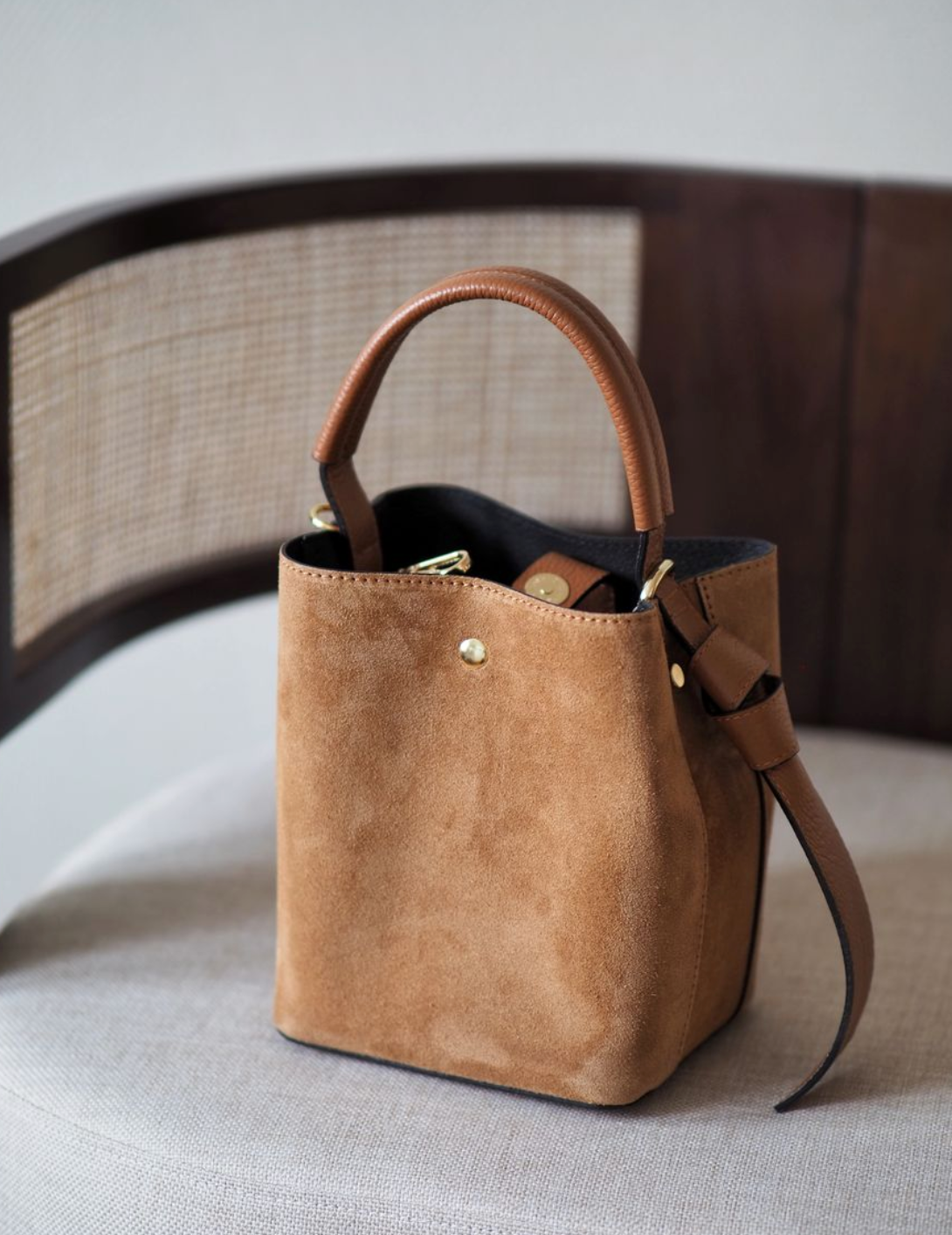 Bucket Bag Semsket Cognac