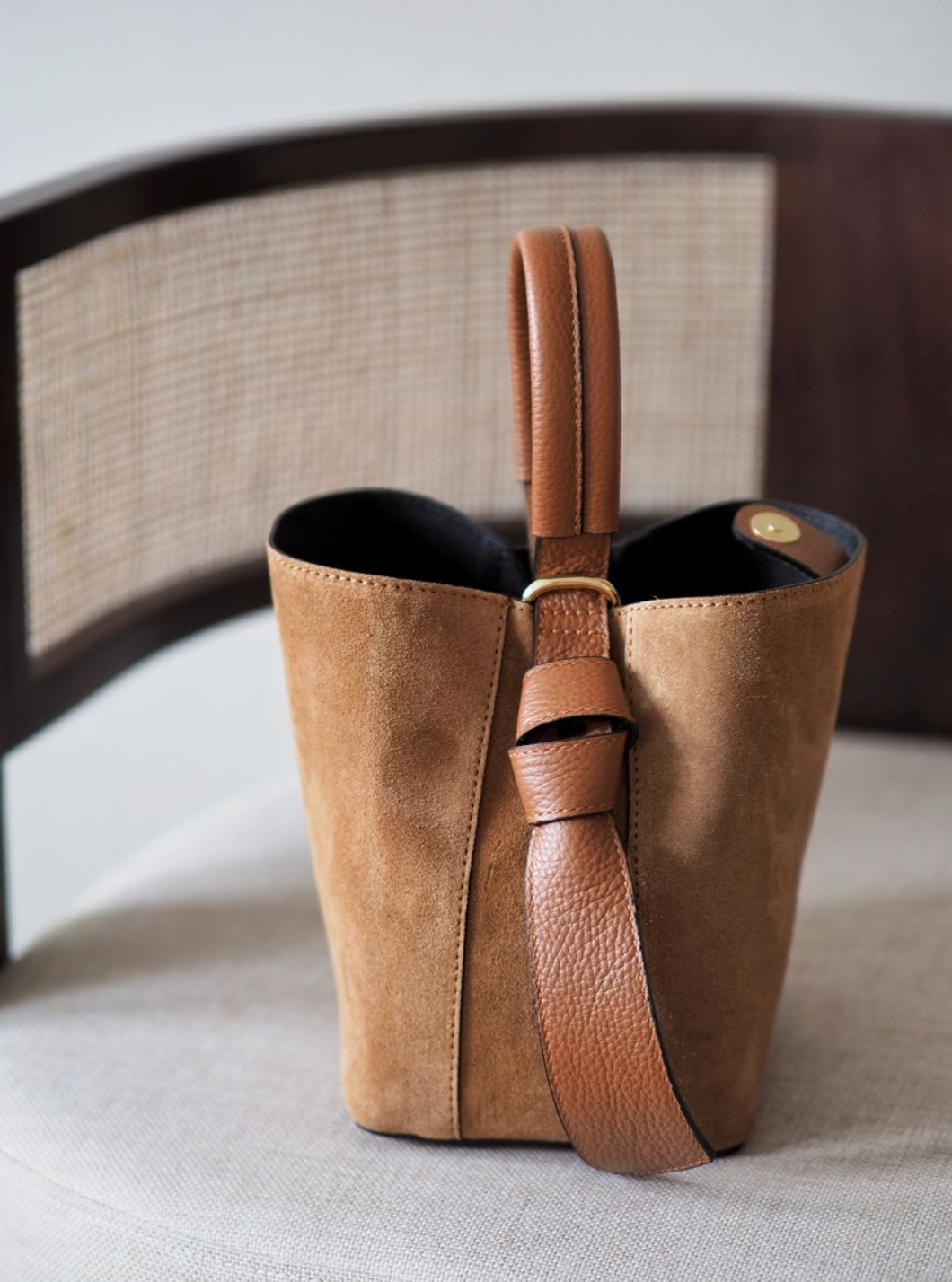 Bucket Bag Semsket Cognac