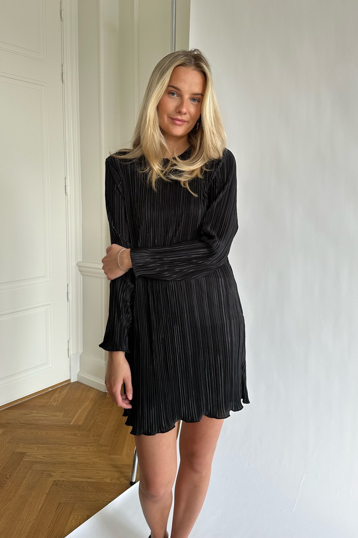 Kelly Plissé dress Black
