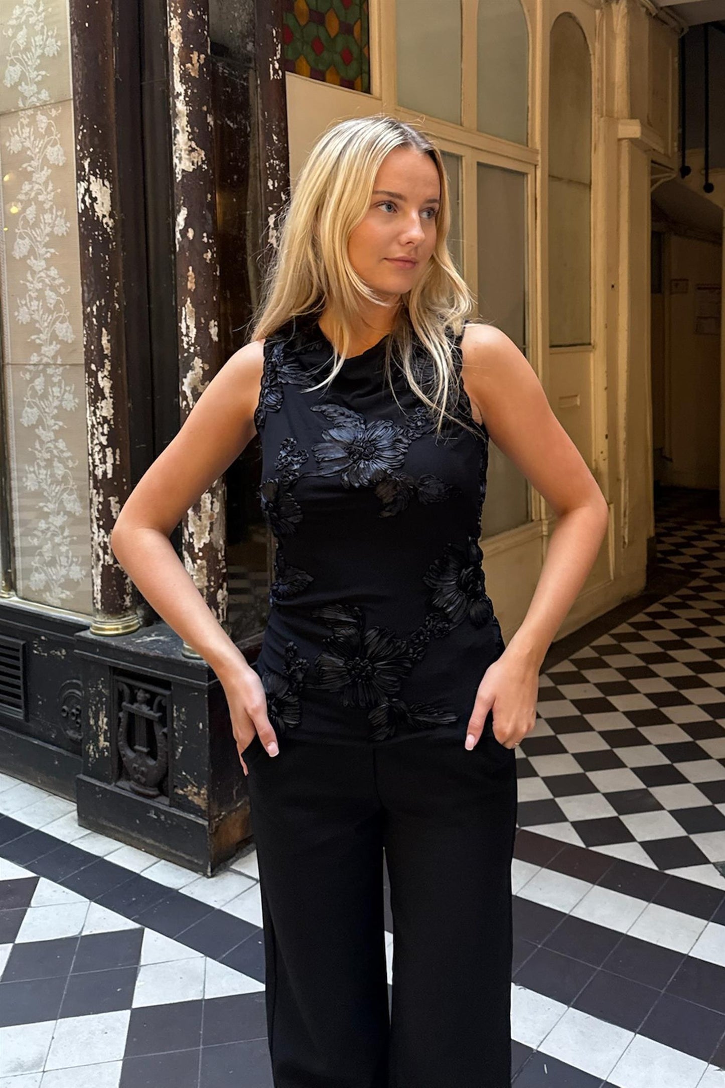 Mira Mesh Top Black Flower