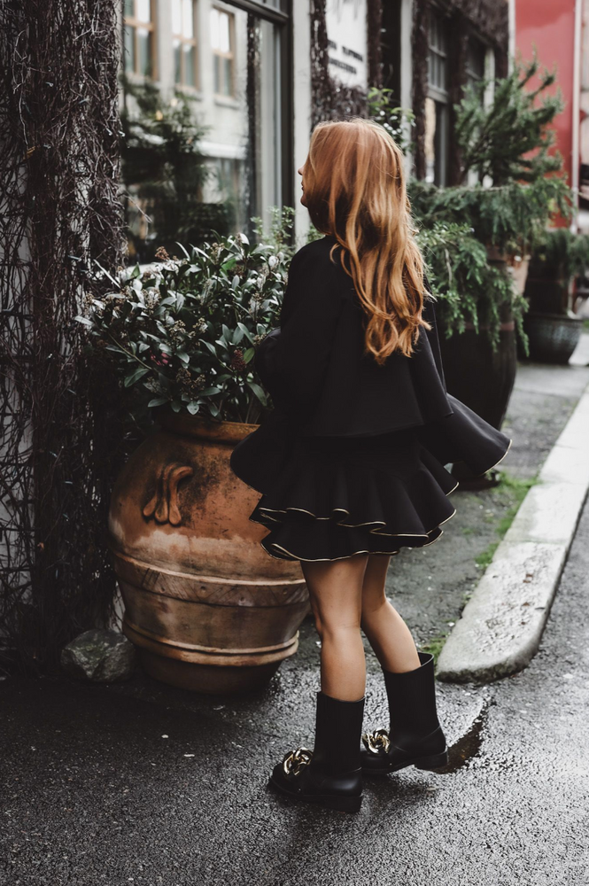 
                      
                        Uniform Skirt Shorts Black
                      
                    