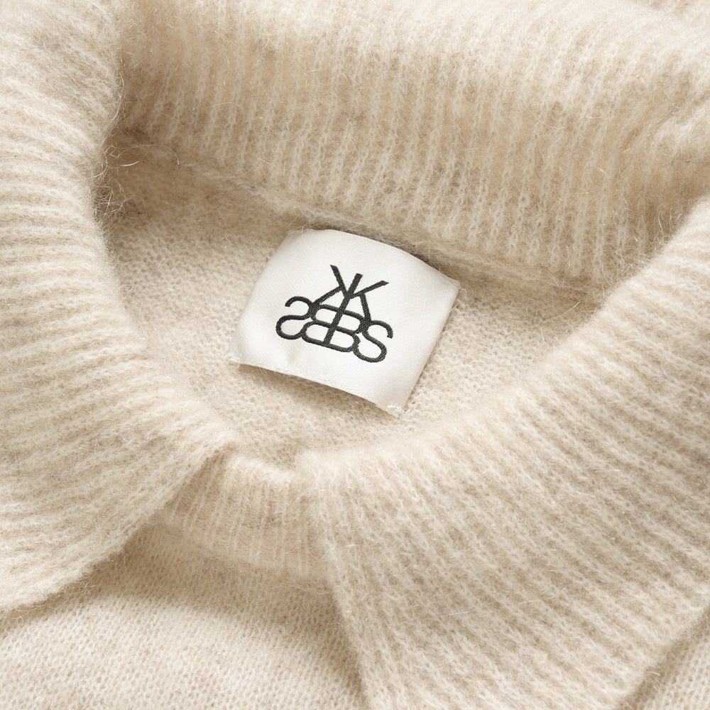 
                      
                        Zelda Polo Soft Nude
                      
                    