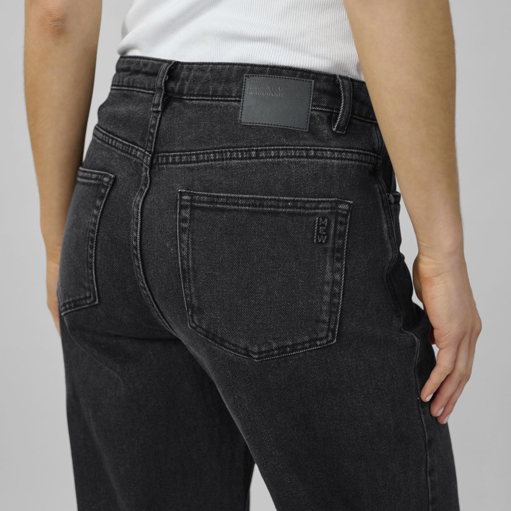 
                      
                        LouisMW High Wide Black Retro
                      
                    