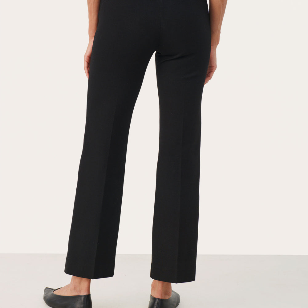 
                      
                        Ponta Pants Black
                      
                    