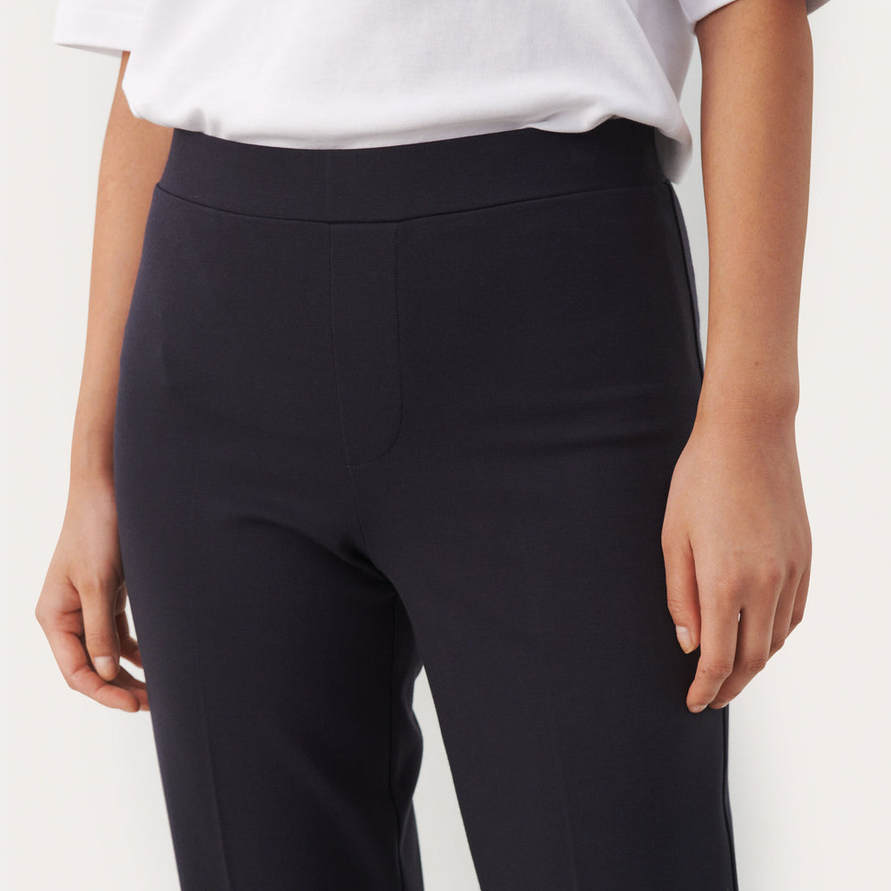 
                      
                        Ponta Pants Dark Navy
                      
                    