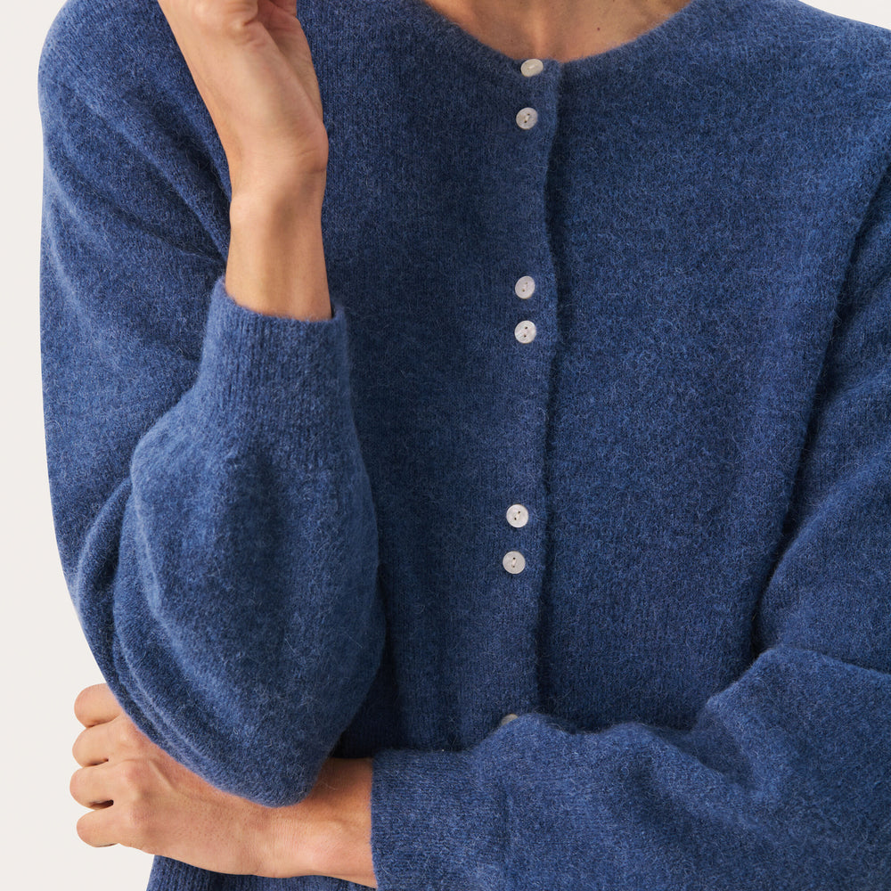 
                      
                        Ninell Cardigan Oceana
                      
                    