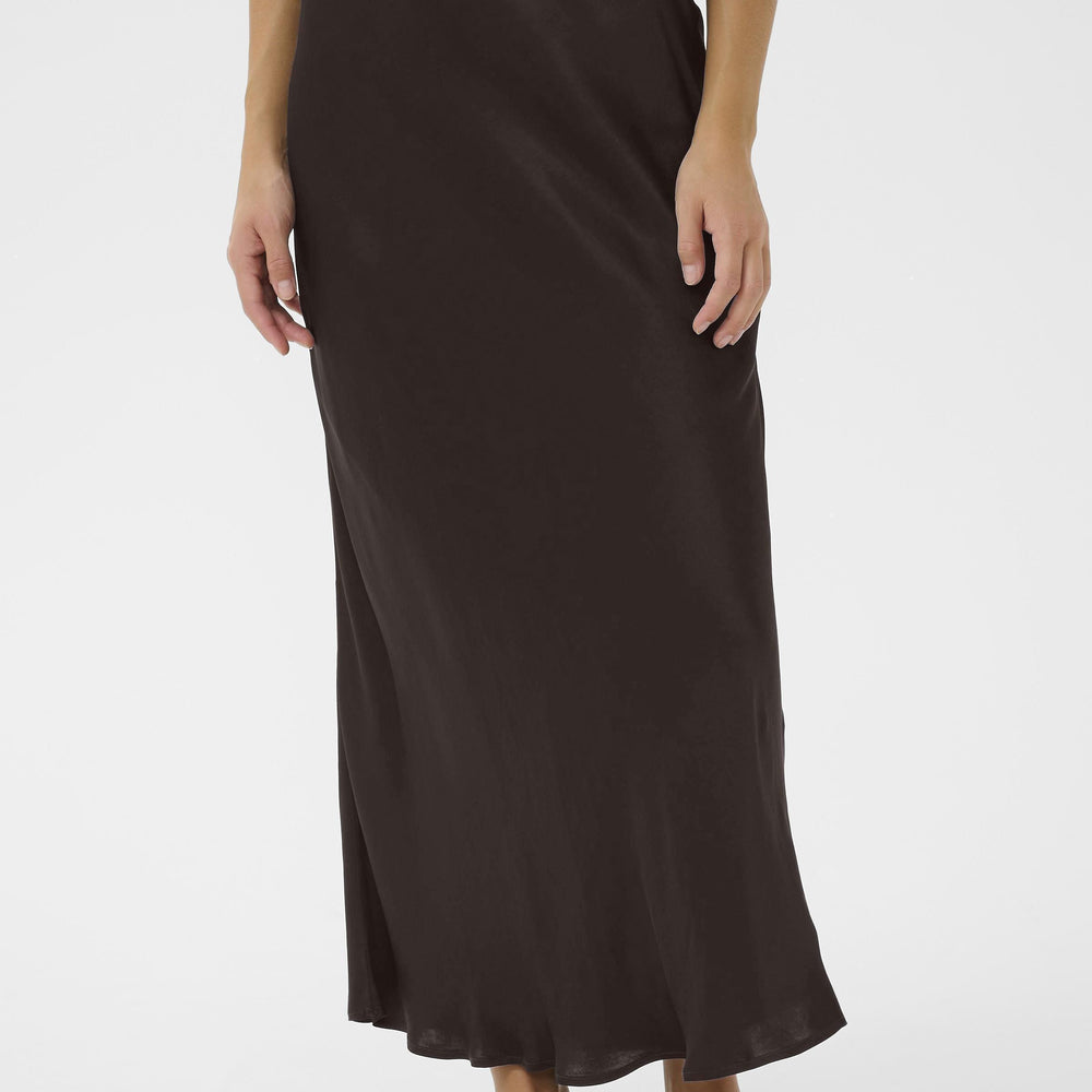 
                      
                        Laurina Skirt Ganache
                      
                    