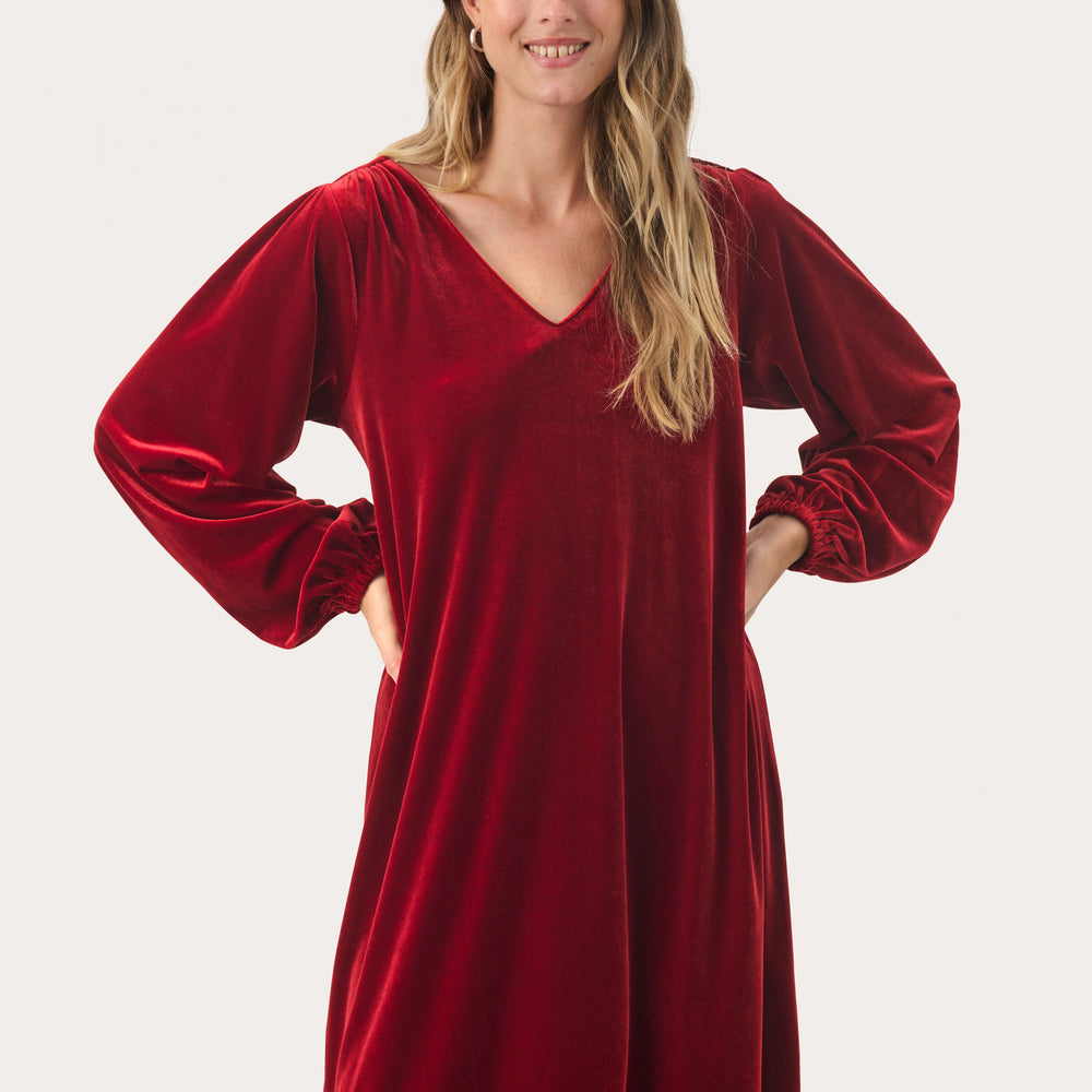 
                      
                        Madi Dress Rythmic Red
                      
                    