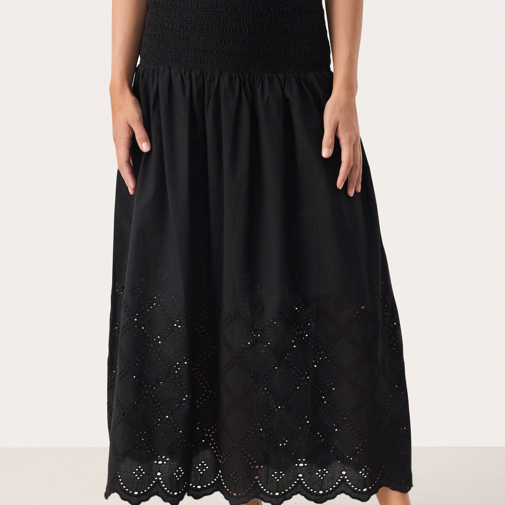 
                      
                        Radinka Skirt Black
                      
                    