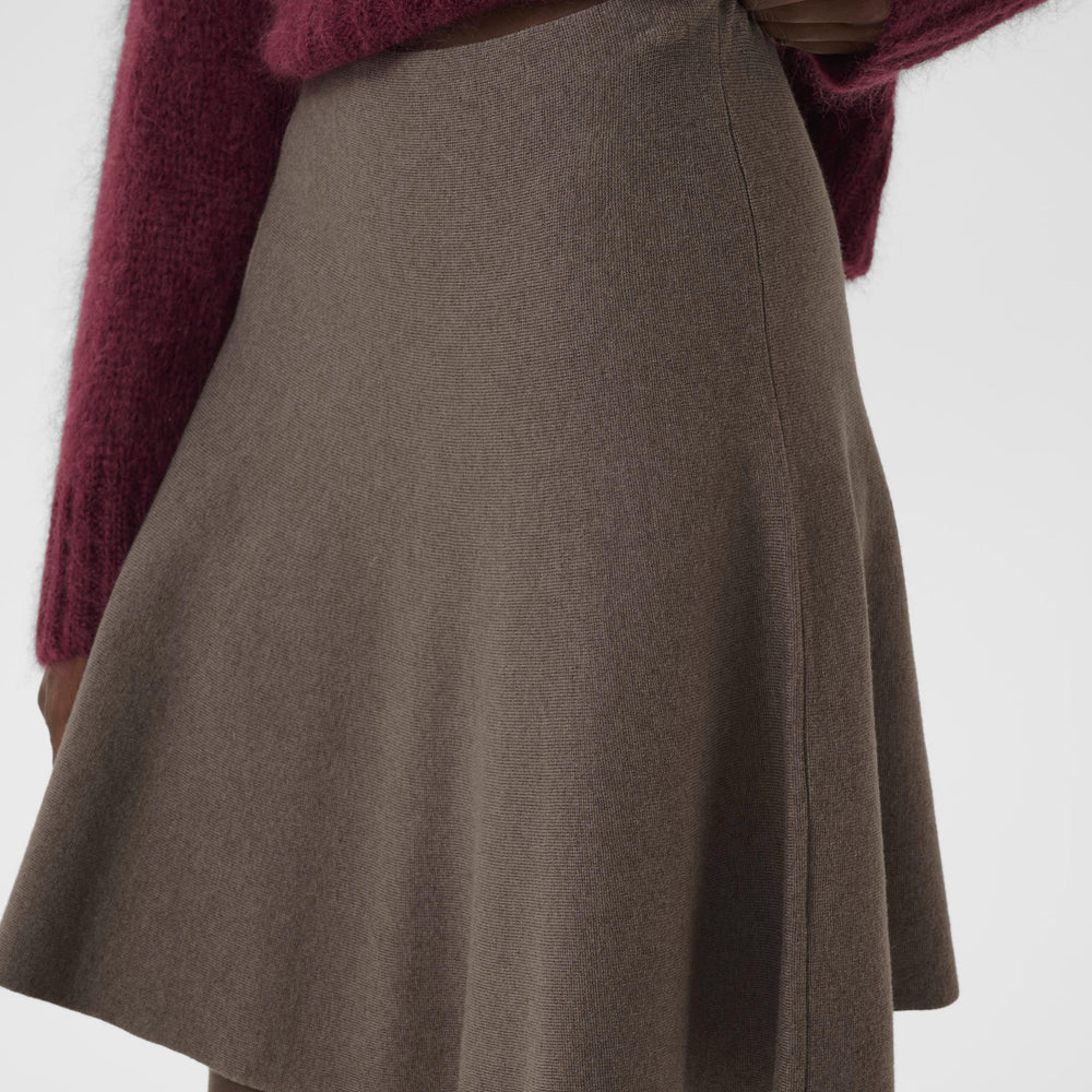 
                      
                        Vikes Skirt Mink Melange
                      
                    