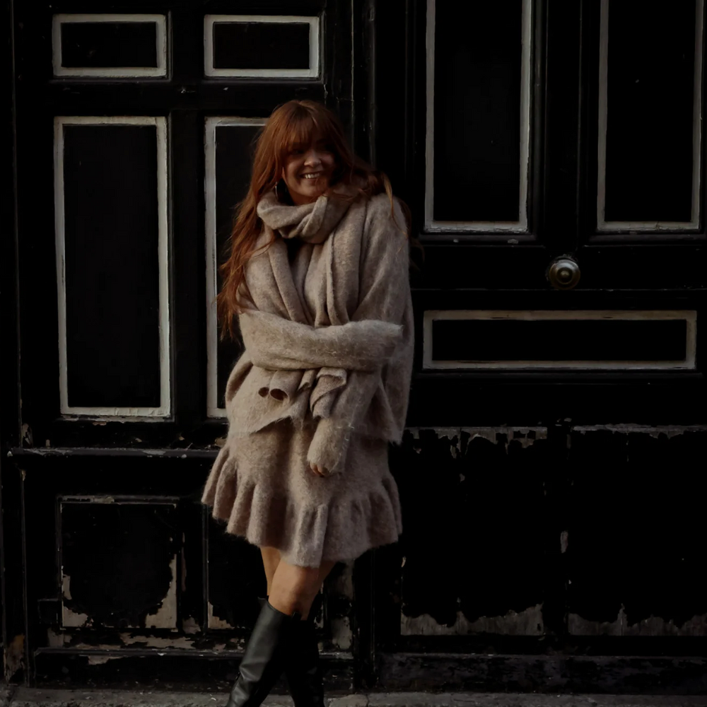 Boxy Scarf Beige