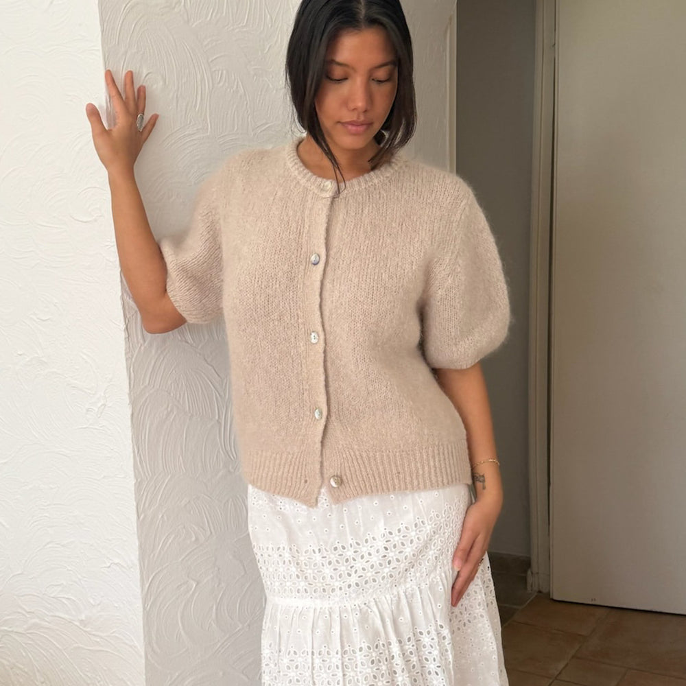 
                      
                        Ida Short Sleeve Cardigan PREORDER Beige
                      
                    