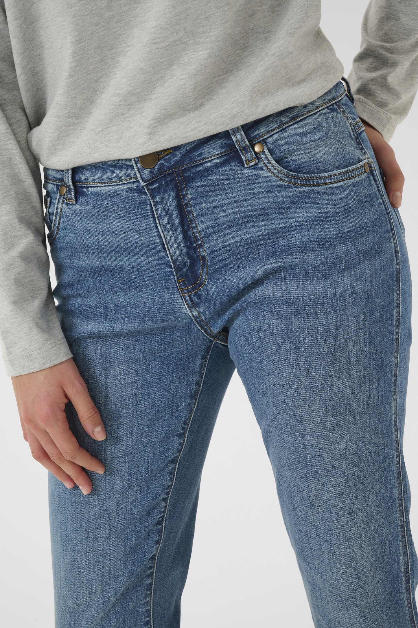 Cyrine Ami Flare Jeans Medium Vintage