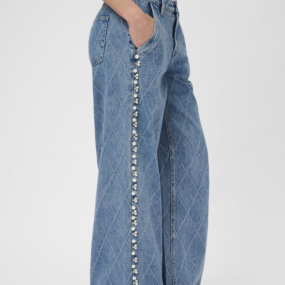 
                      
                        Alys Jeans Light Blue Wash
                      
                    