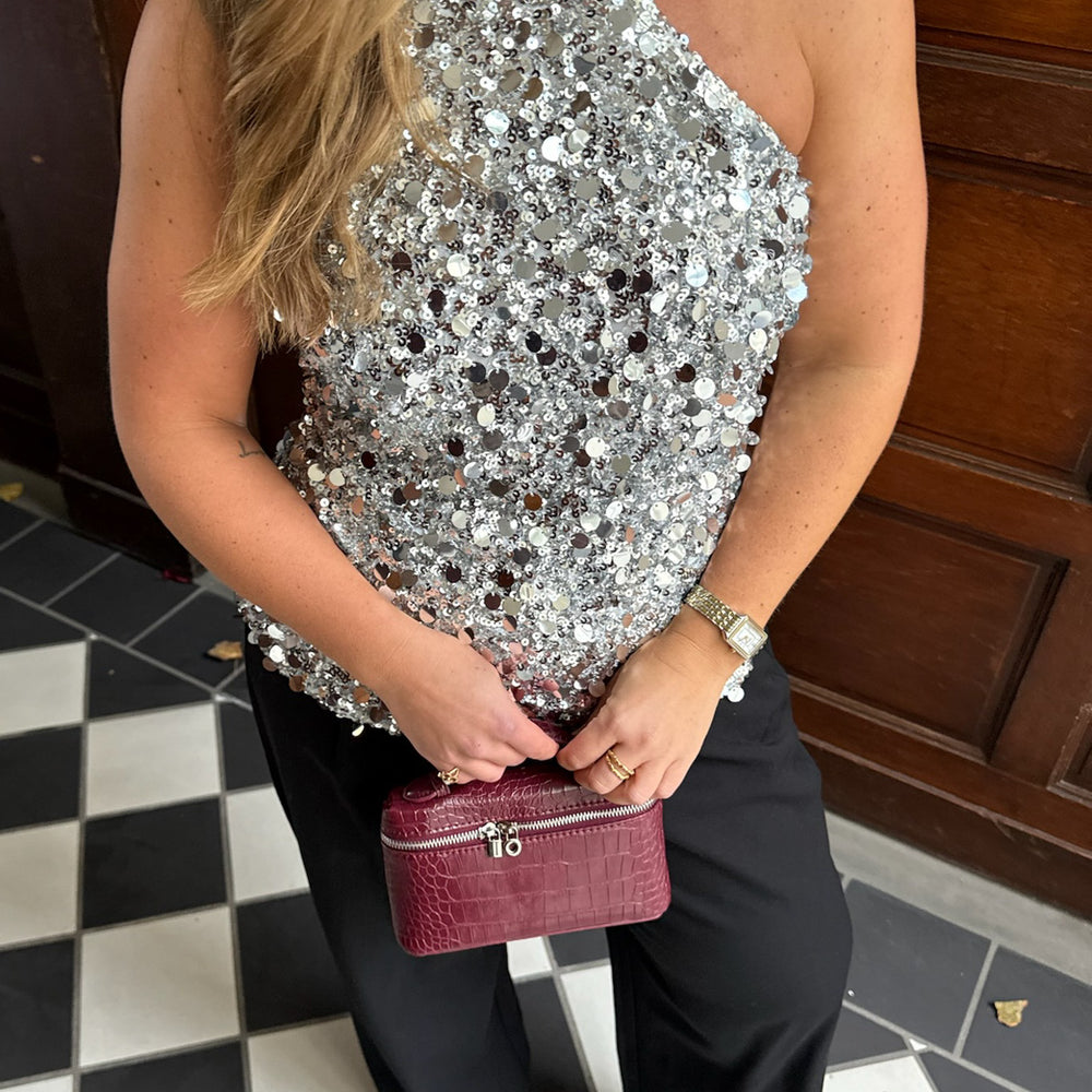 
                      
                        Emily Top Sequin Silver
                      
                    