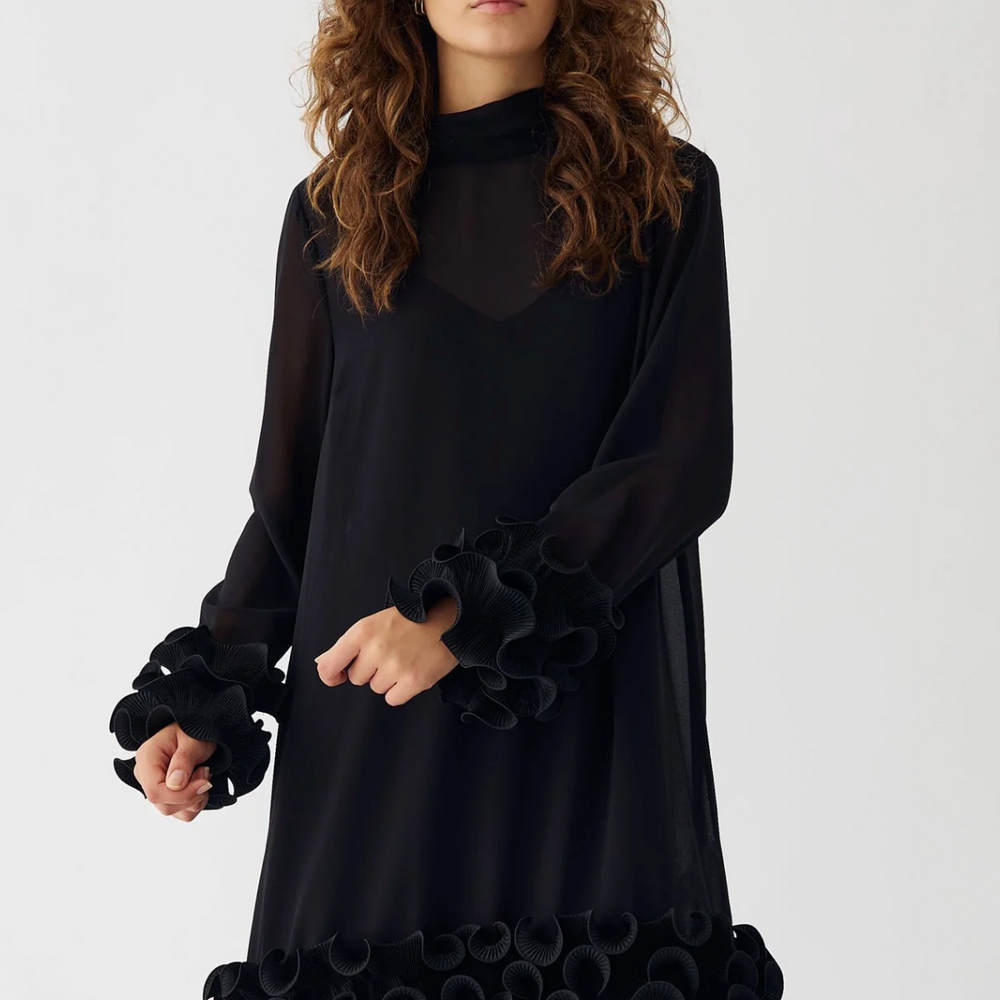 Latania Dress PREORDER Black