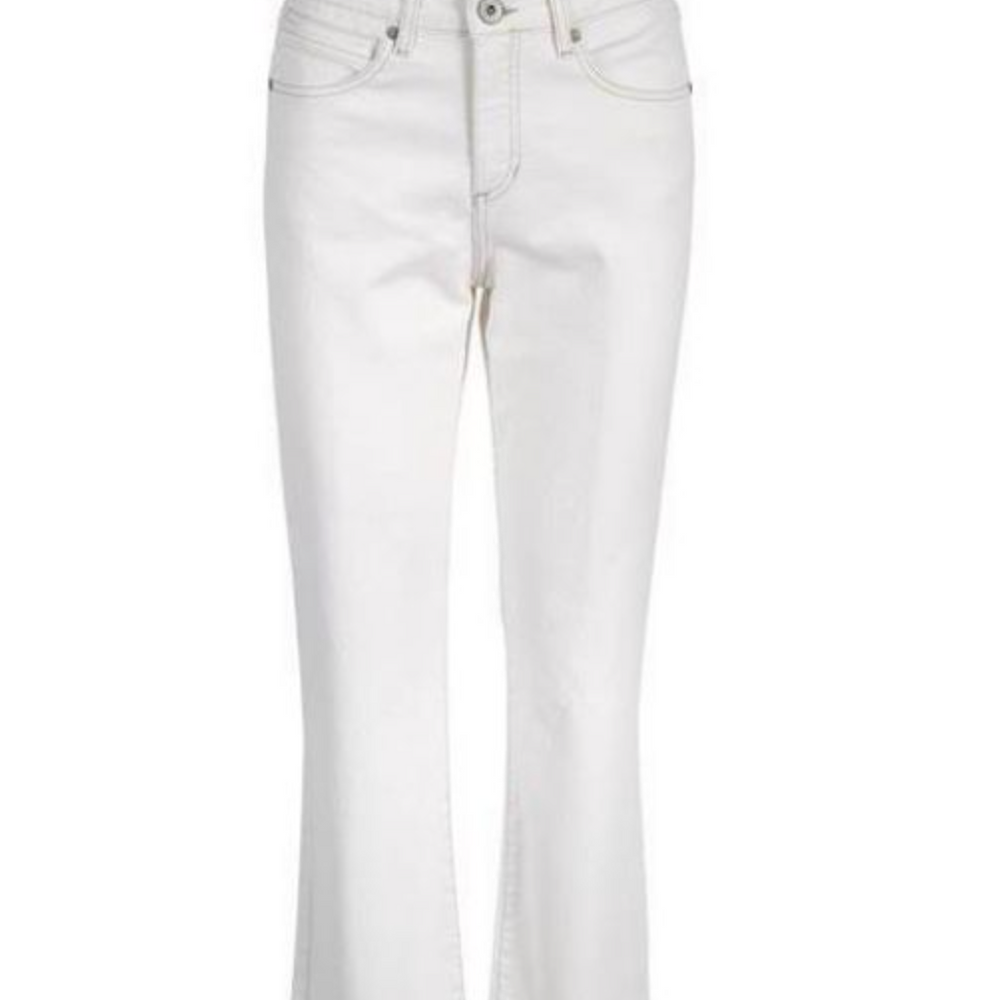 
                      
                        Salome Jeans Offwhite Denim Wash
                      
                    