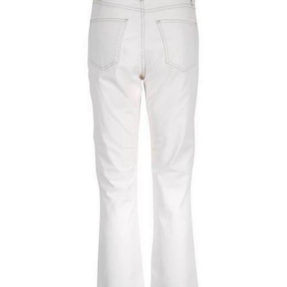 
                      
                        Salome Jeans Offwhite Denim Wash
                      
                    