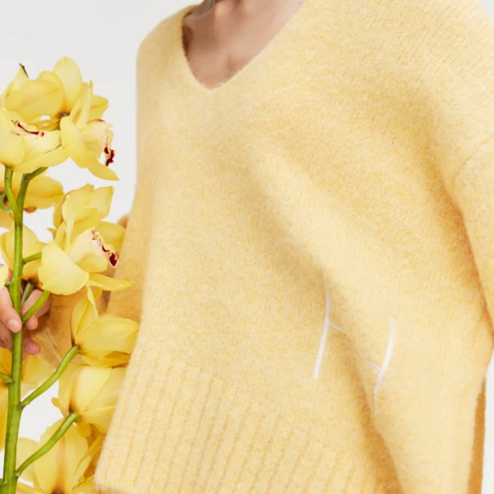 Sofie V-neck Sweater Yellow