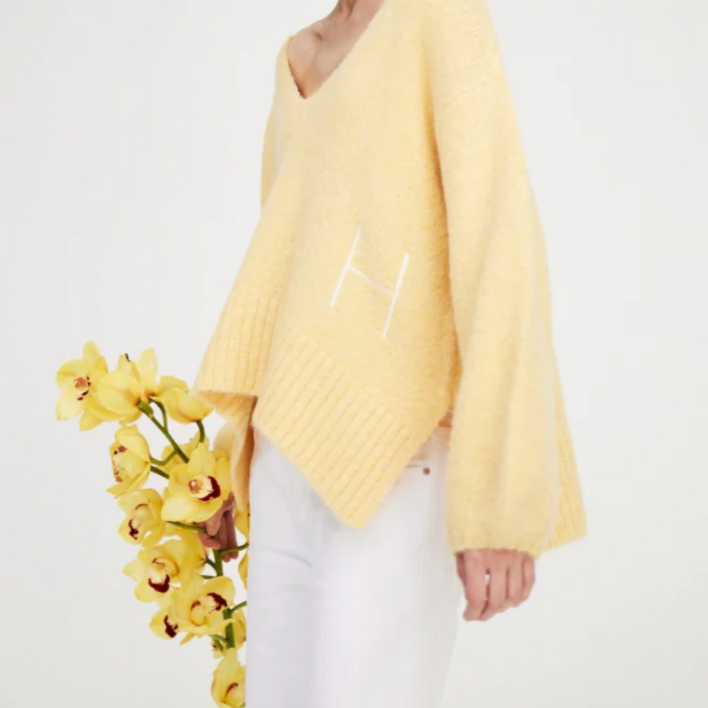 Sofie V-neck Sweater Yellow