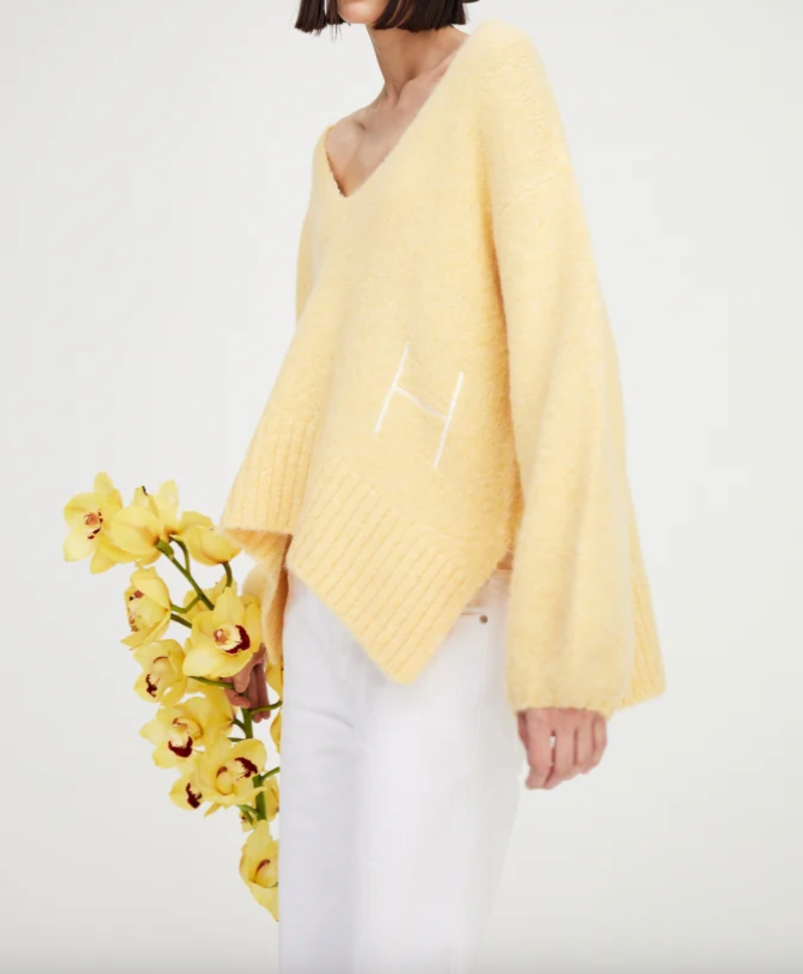 Sofie V-neck Sweater Yellow