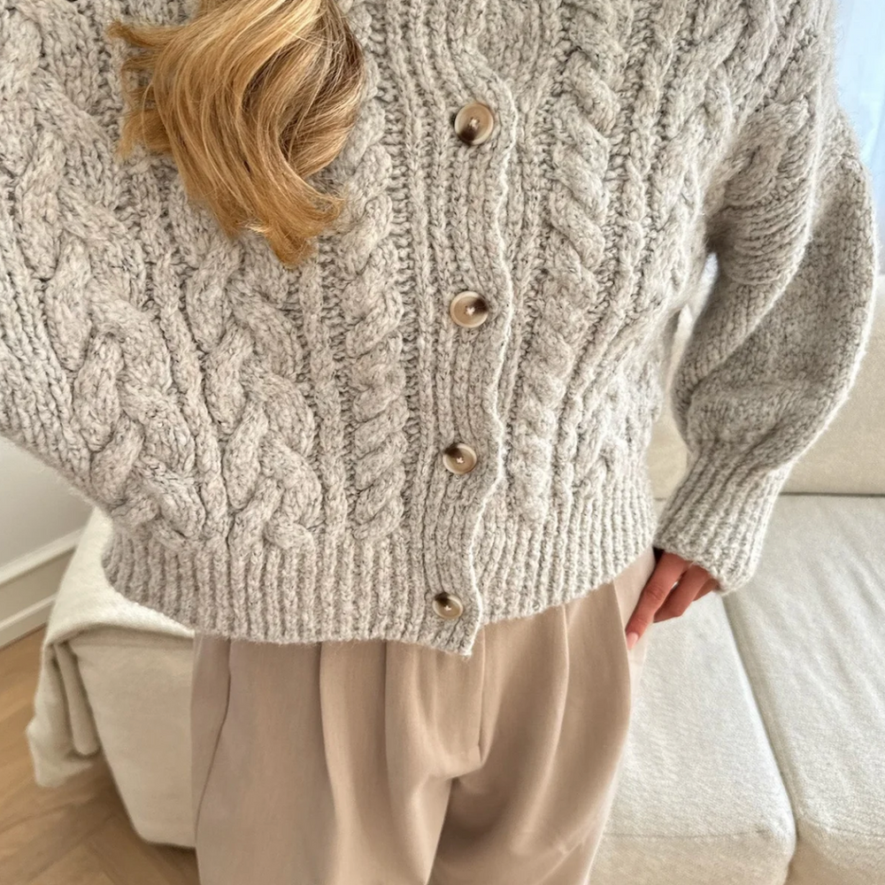 
                      
                        Ella Cardigan Light Greige
                      
                    