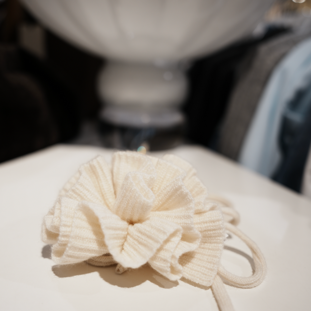 Cashmere Flower Ecru