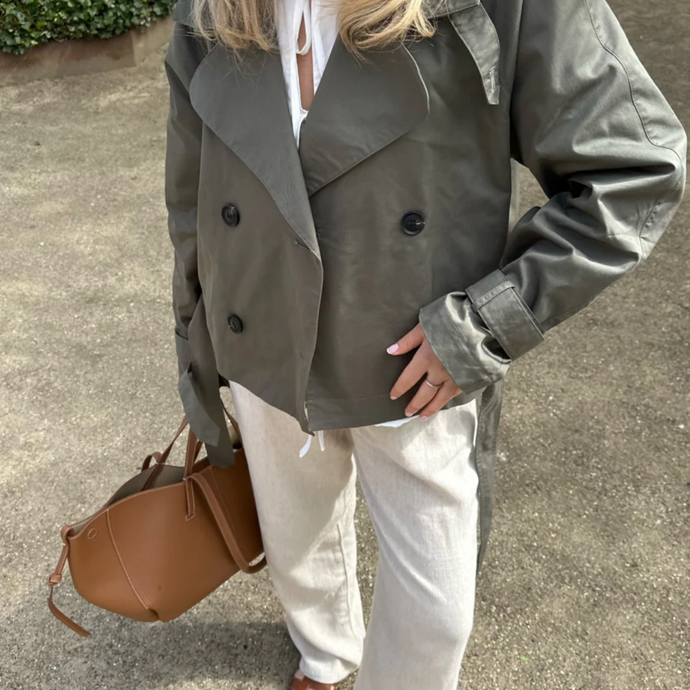 
                      
                        Alma Trenchcoat Green
                      
                    