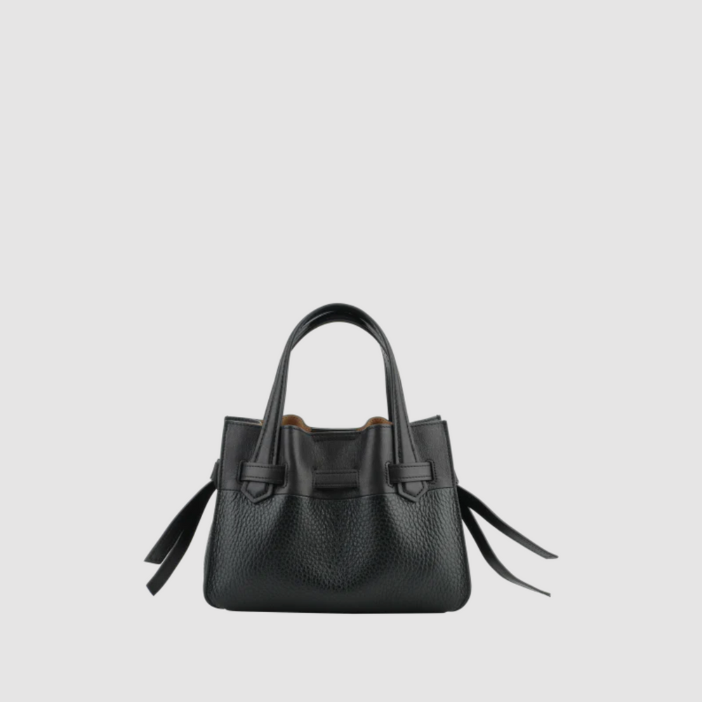
                      
                        Blossom SMALL Black
                      
                    