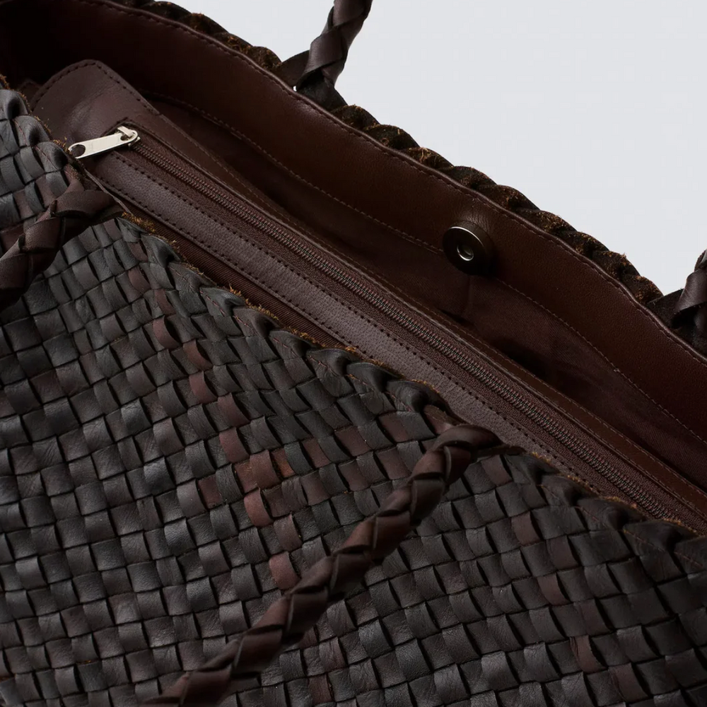 
                      
                        Vintage Mesh Tote Dark Brown
                      
                    