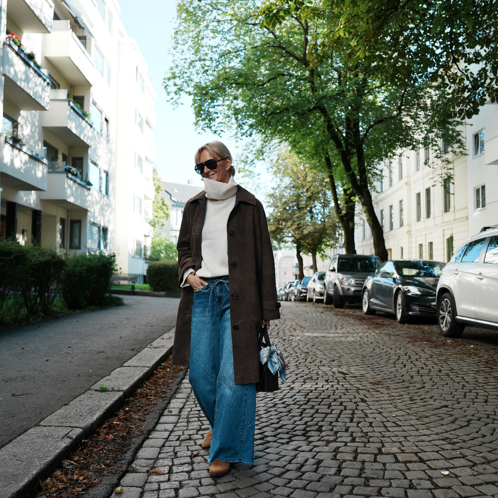 Tara Suede Coat Delicioso