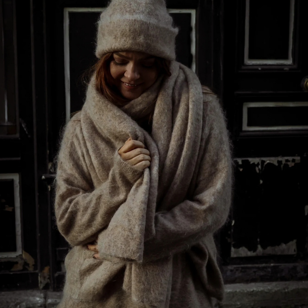 Boxy Scarf Beige