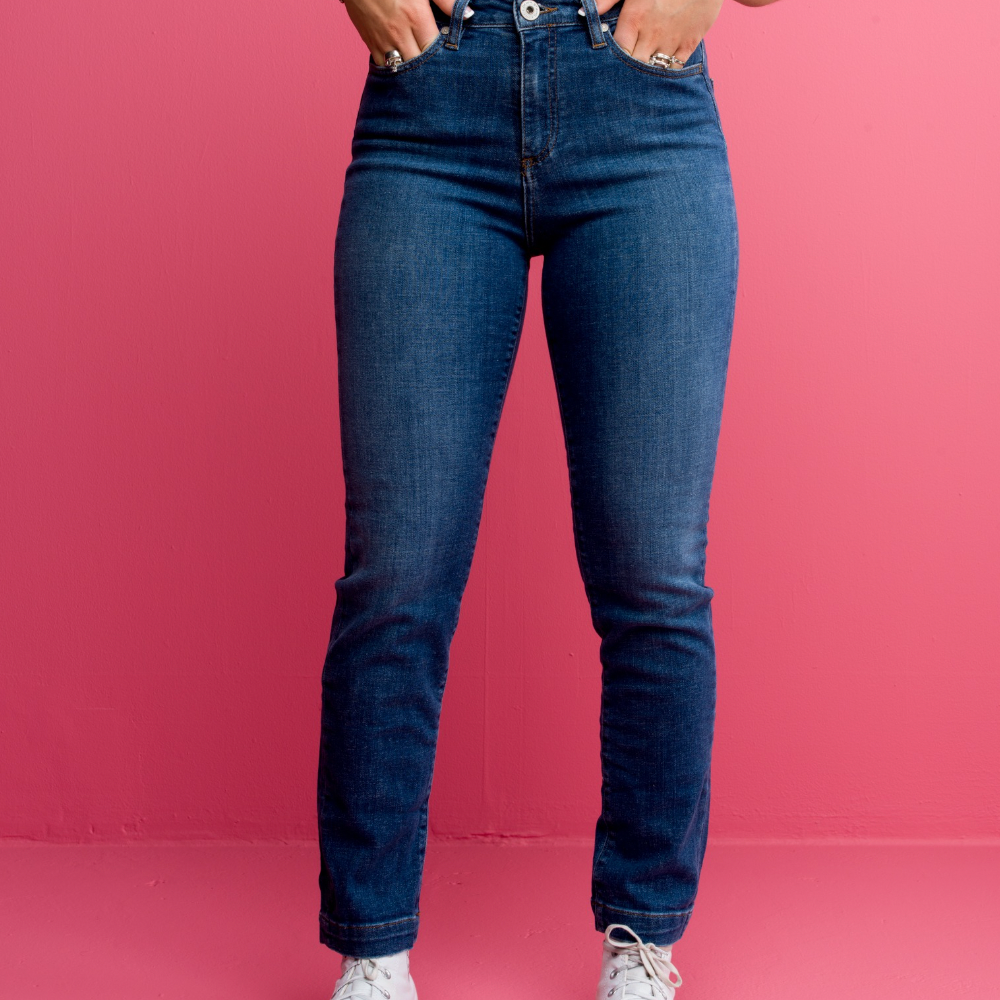 
                      
                        Collette Denim Original Wash
                      
                    