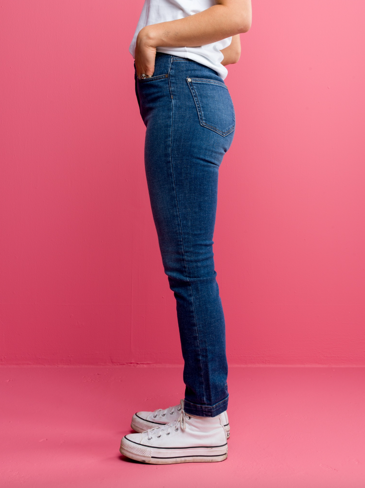 
                      
                        Collette Denim Original Wash
                      
                    