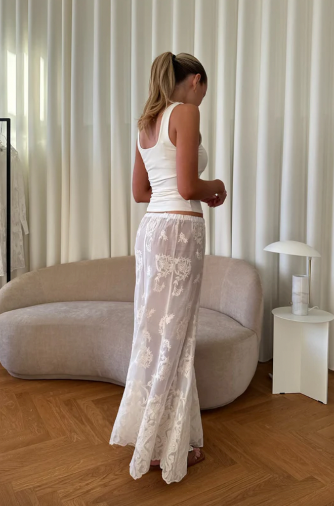 
                      
                        Ellinor maxi skjørt Off-White
                      
                    