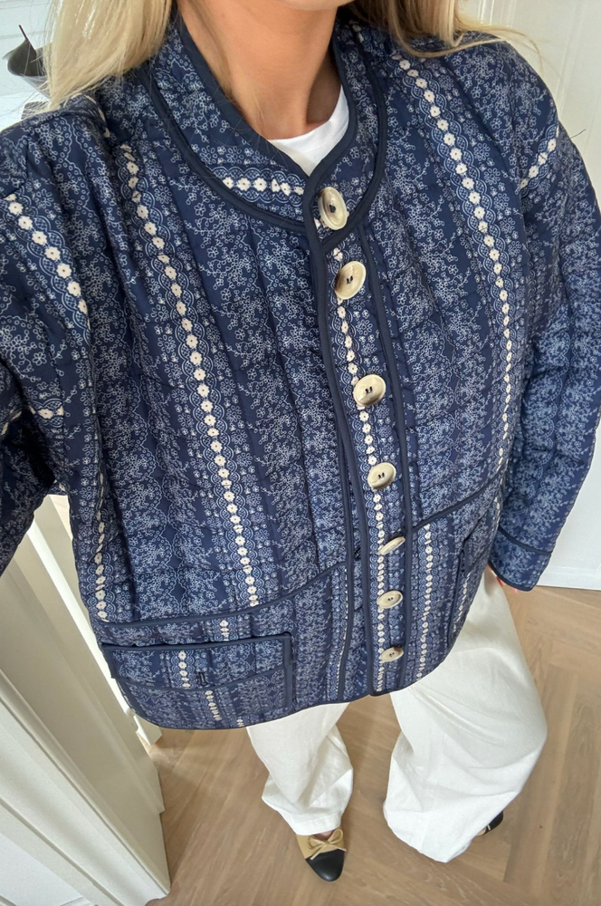 
                      
                        Emmy Quilted Jacket Navy
                      
                    