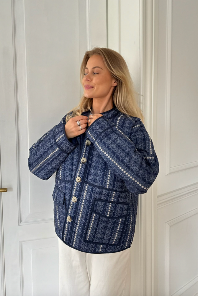 
                      
                        Emmy Quilted Jacket Navy
                      
                    