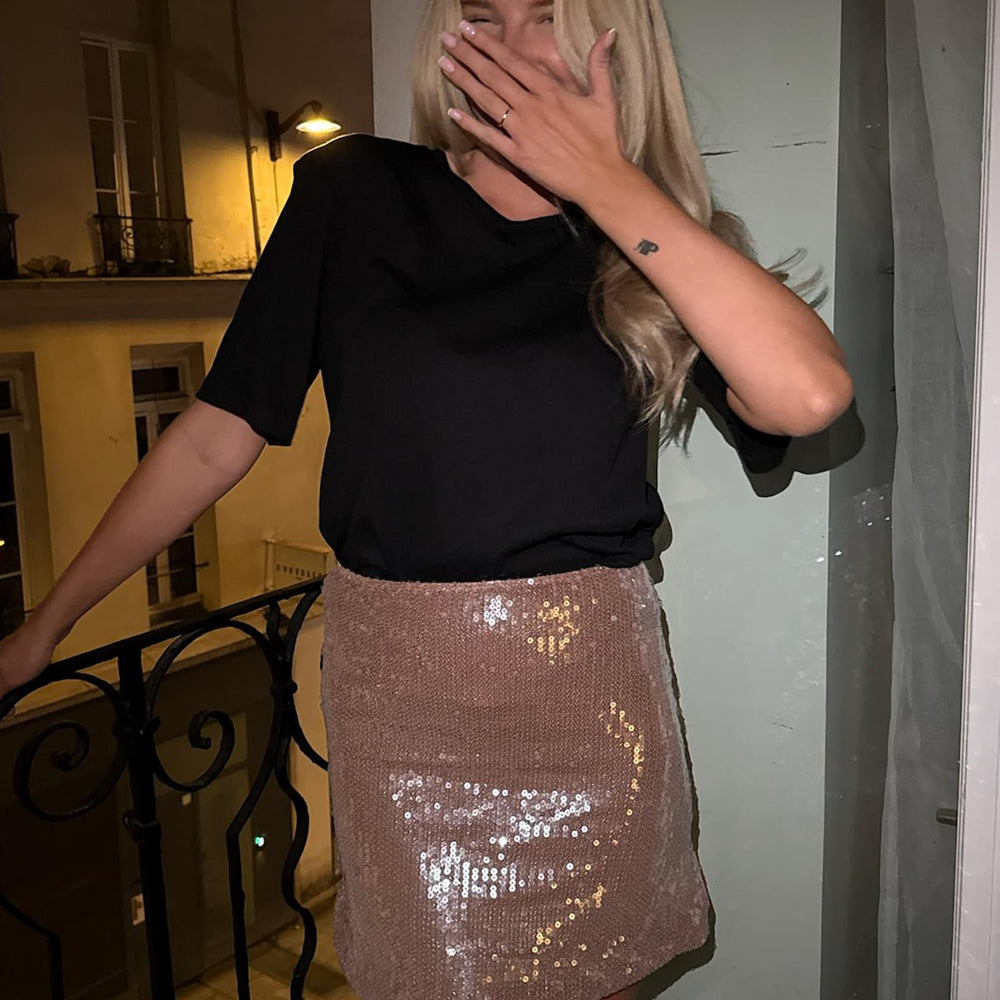 
                      
                        Emily Mini Skirt Sequin PREORDER Light Brown Sequin
                      
                    