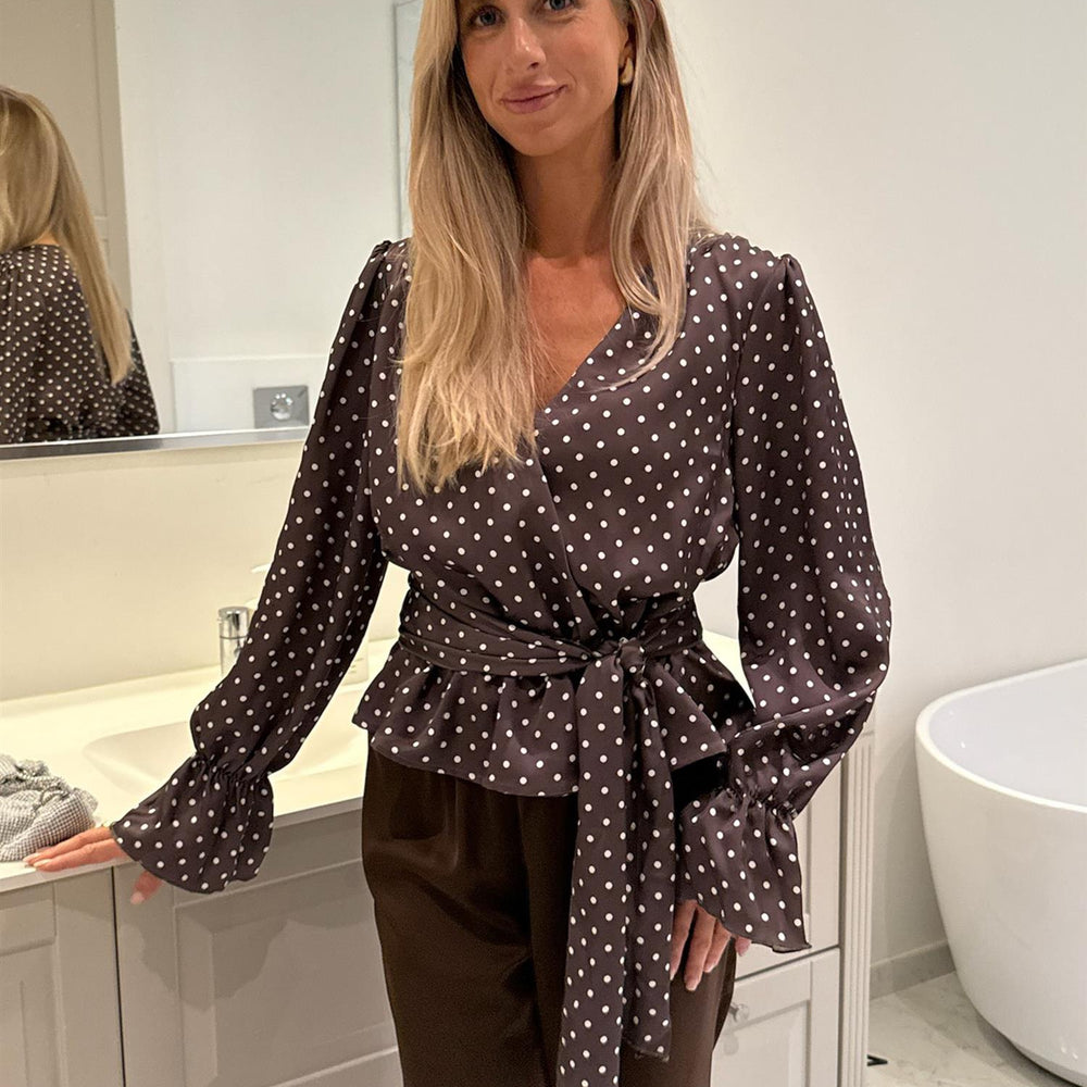 
                      
                        Freya Shirt PREORDER Brown W Dots
                      
                    