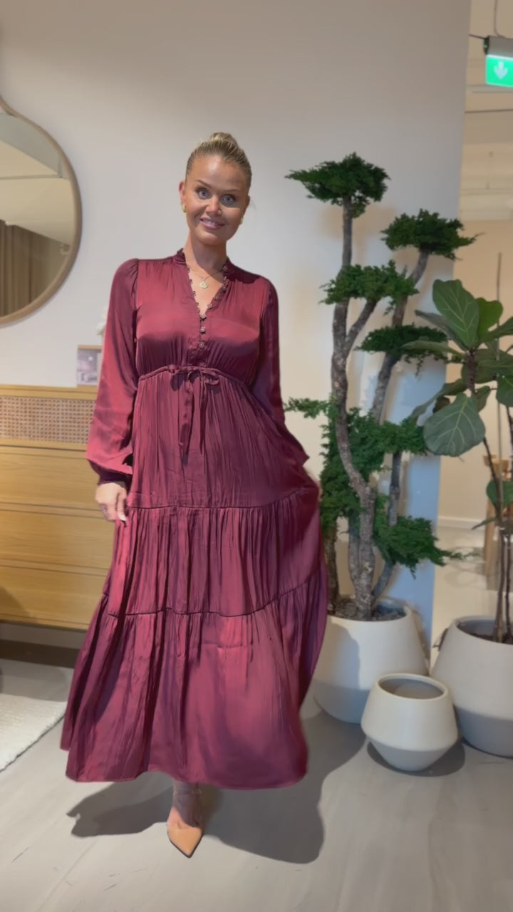 Arcadia Dress Wine
